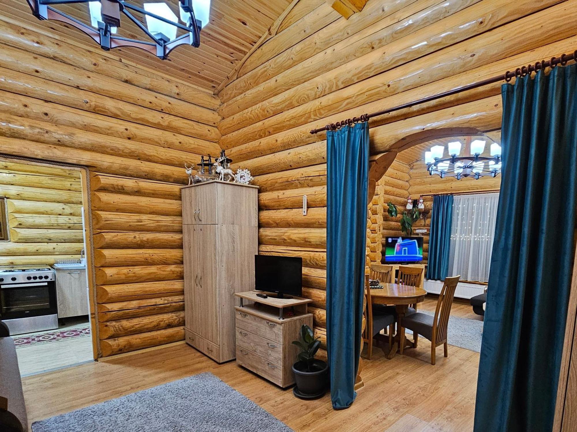 Cabana Alesia, Relaxare La Poalele Raraului Câmpulung Moldovenesc Exterior photo