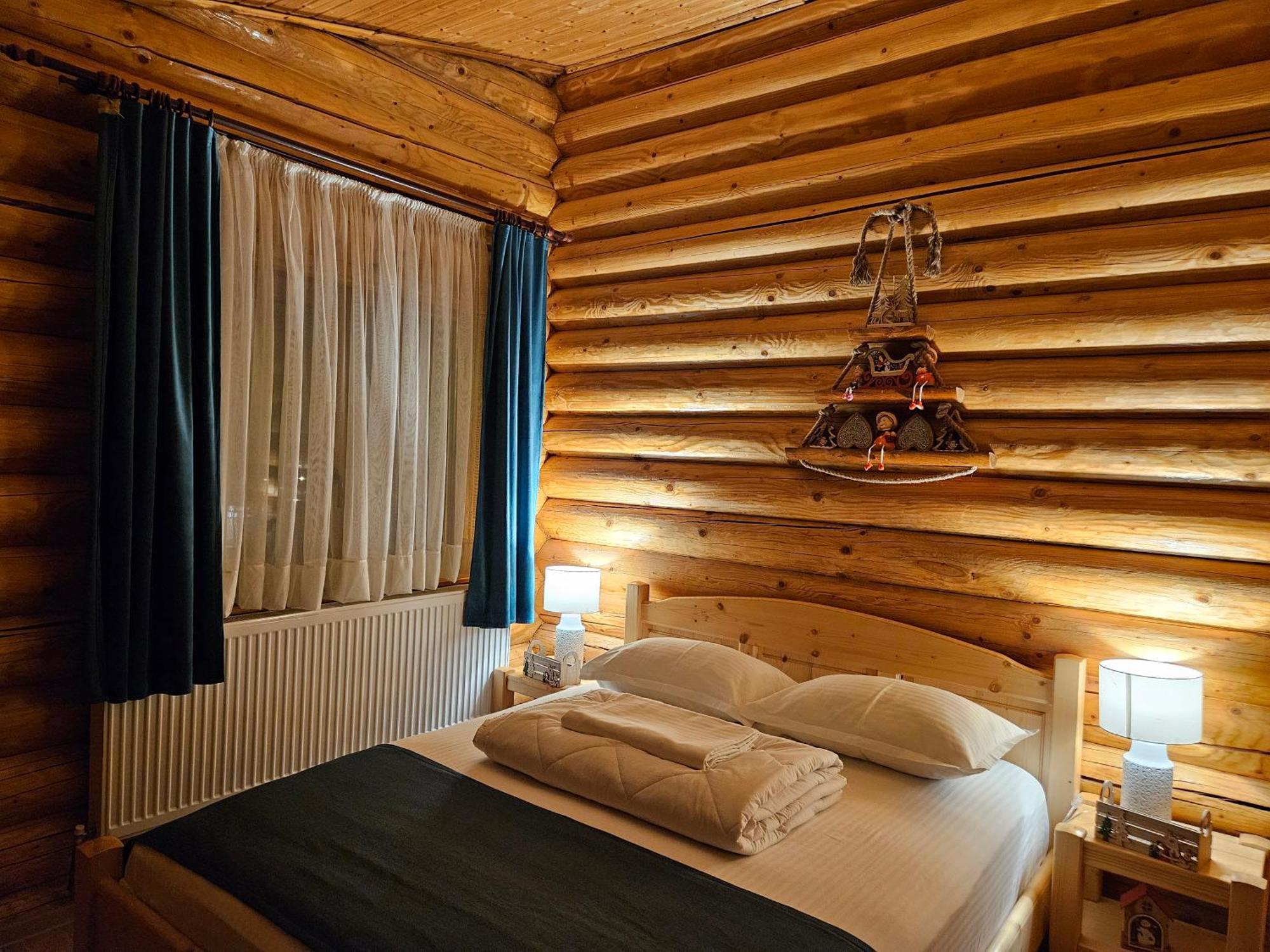 Cabana Alesia, Relaxare La Poalele Raraului Câmpulung Moldovenesc Exterior photo