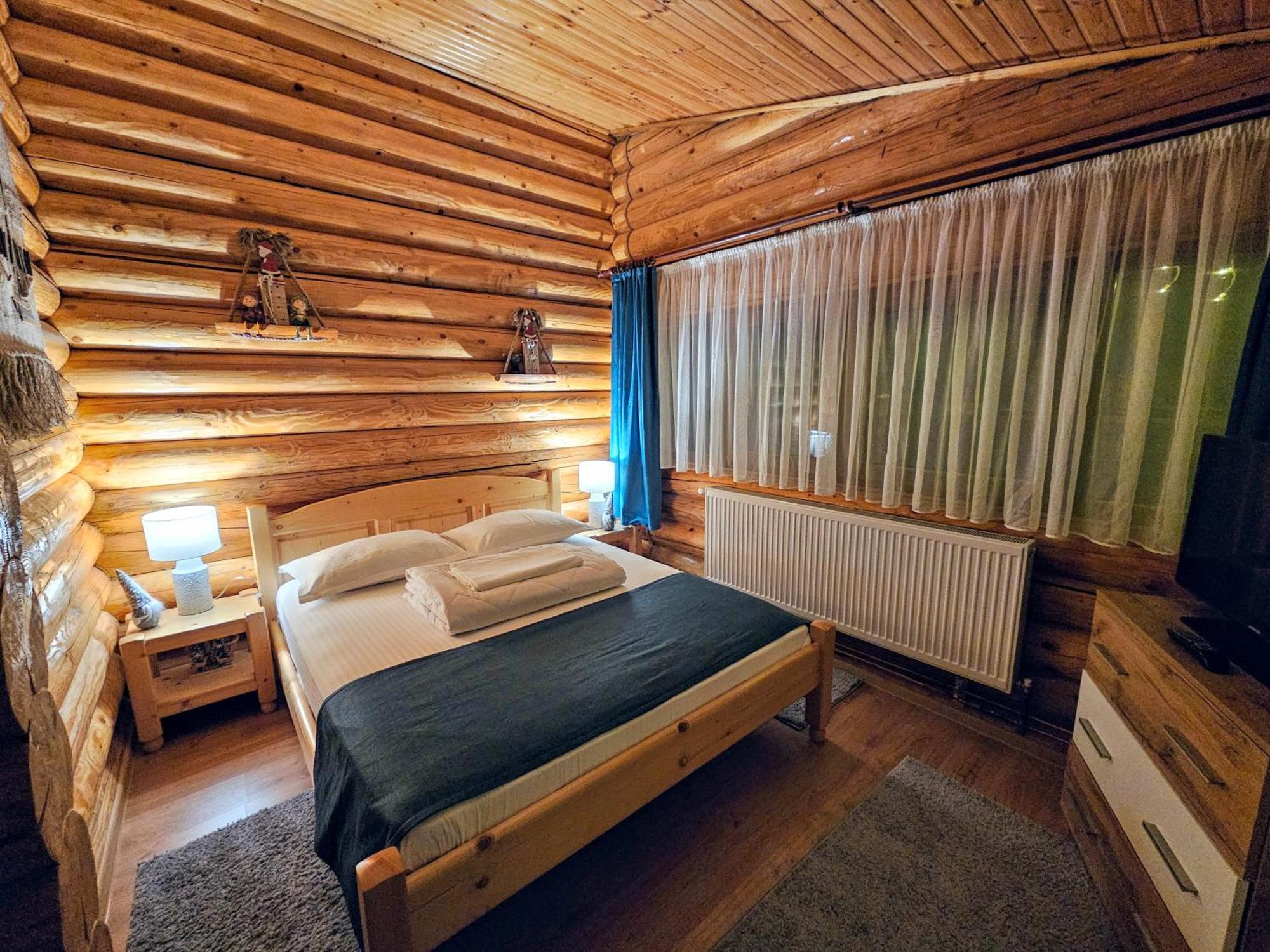 Cabana Alesia, Relaxare La Poalele Raraului Câmpulung Moldovenesc Exterior photo