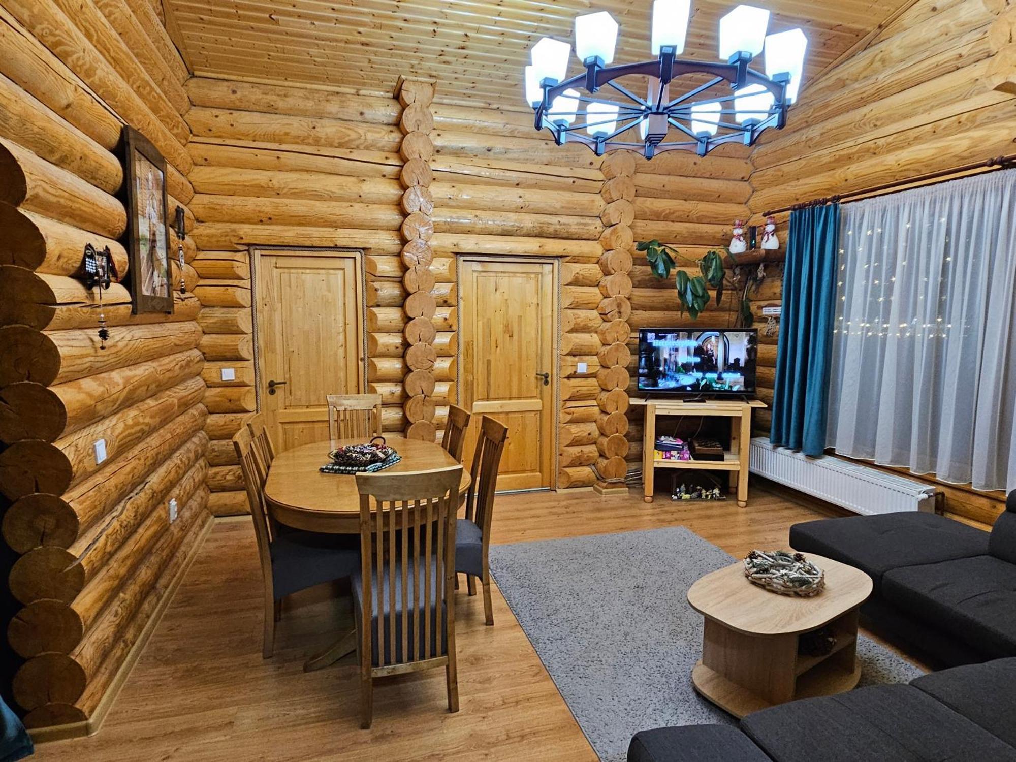 Cabana Alesia, Relaxare La Poalele Raraului Câmpulung Moldovenesc Exterior photo