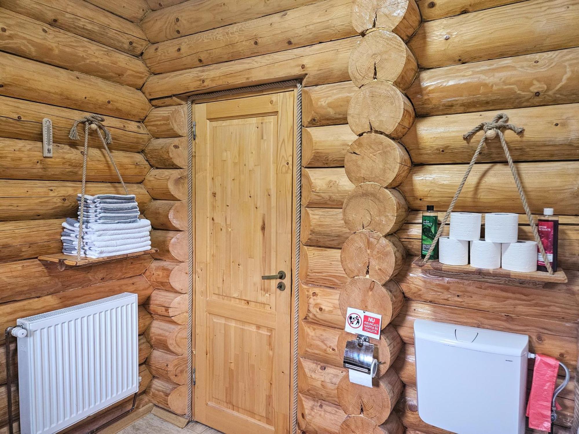 Cabana Alesia, Relaxare La Poalele Raraului Câmpulung Moldovenesc Exterior photo